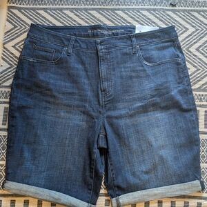 Chico's So Slimming Girlfriend Shorts